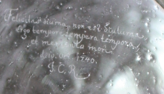 Gravur in einer Tellerscheibe